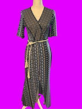 Stilleto’s V-Neck High Slit Navy & Blue Cotton Dress with Tassel Belt Size M